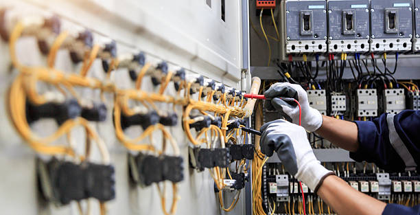 Professional Electrician technician working in Breese, IL